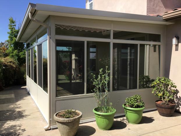 Series 230 Sun and Shade Studio Sunroom