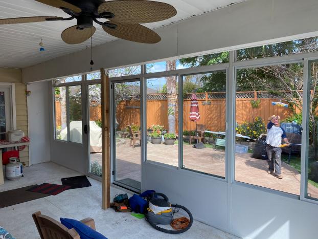 Walls Under Project / Interior