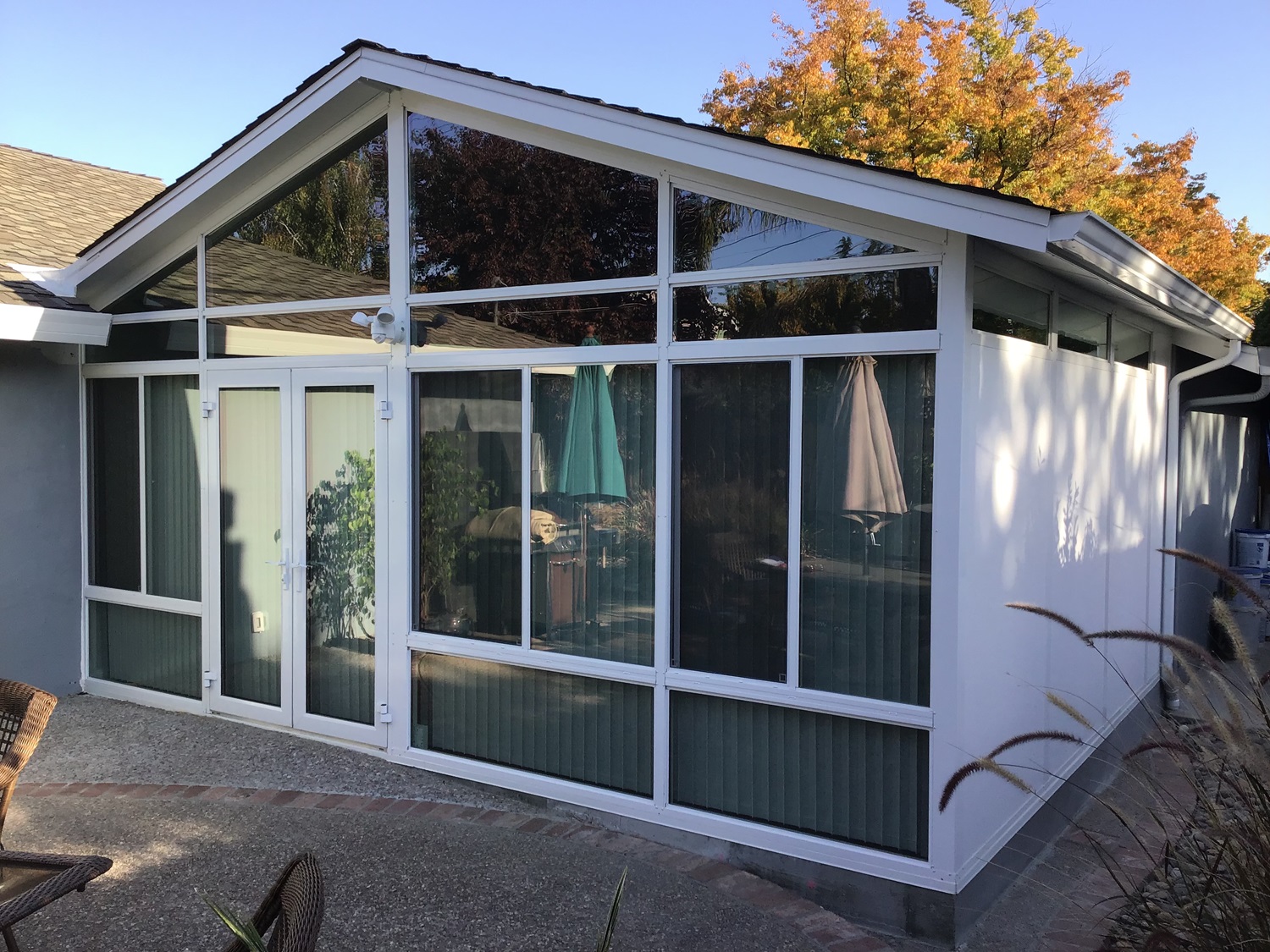 Series 230 Sun and Shade Sunroom / Cathedral Sunroom